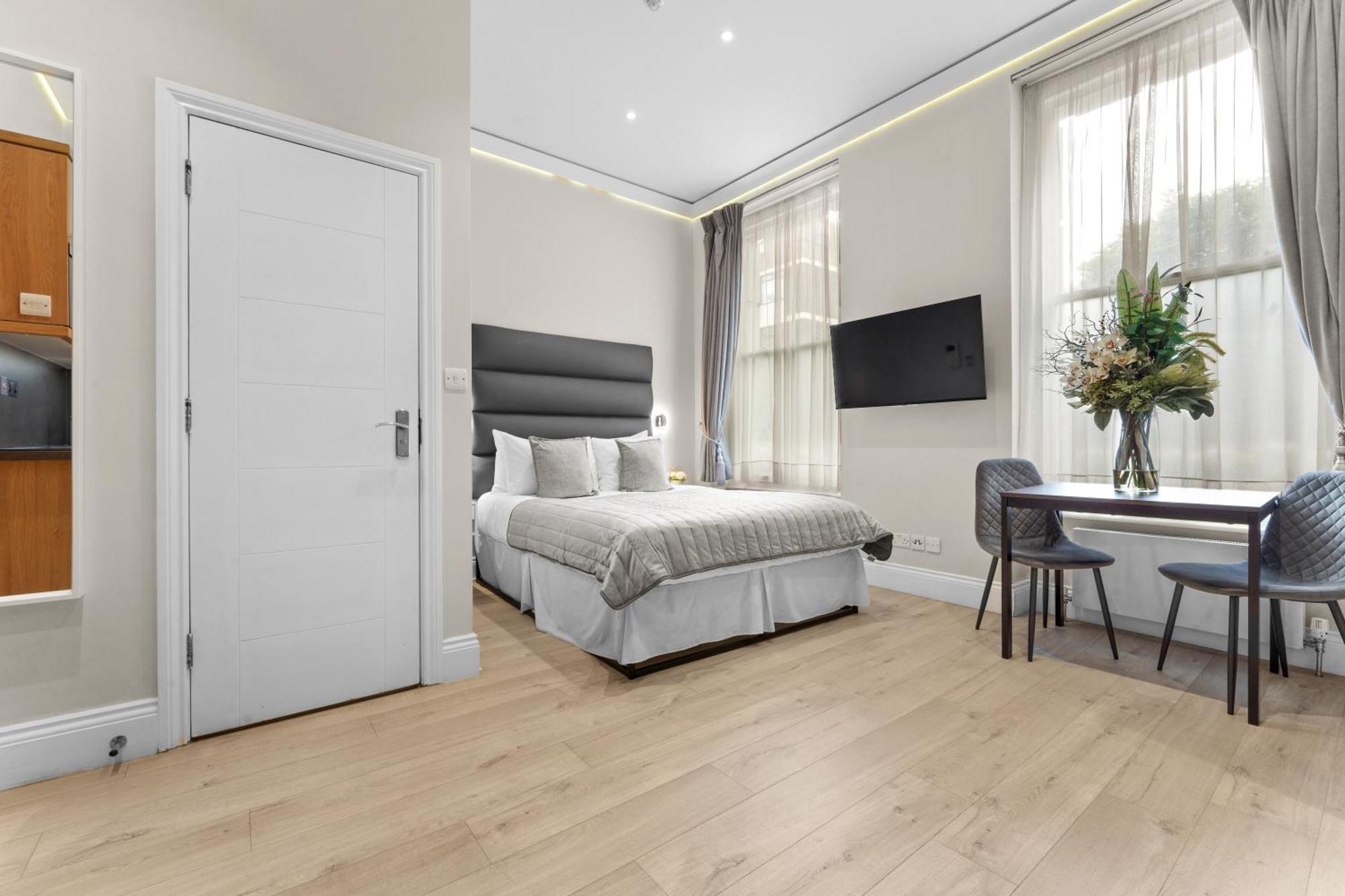 Cleveland Residences Russell Square Лондон Экстерьер фото