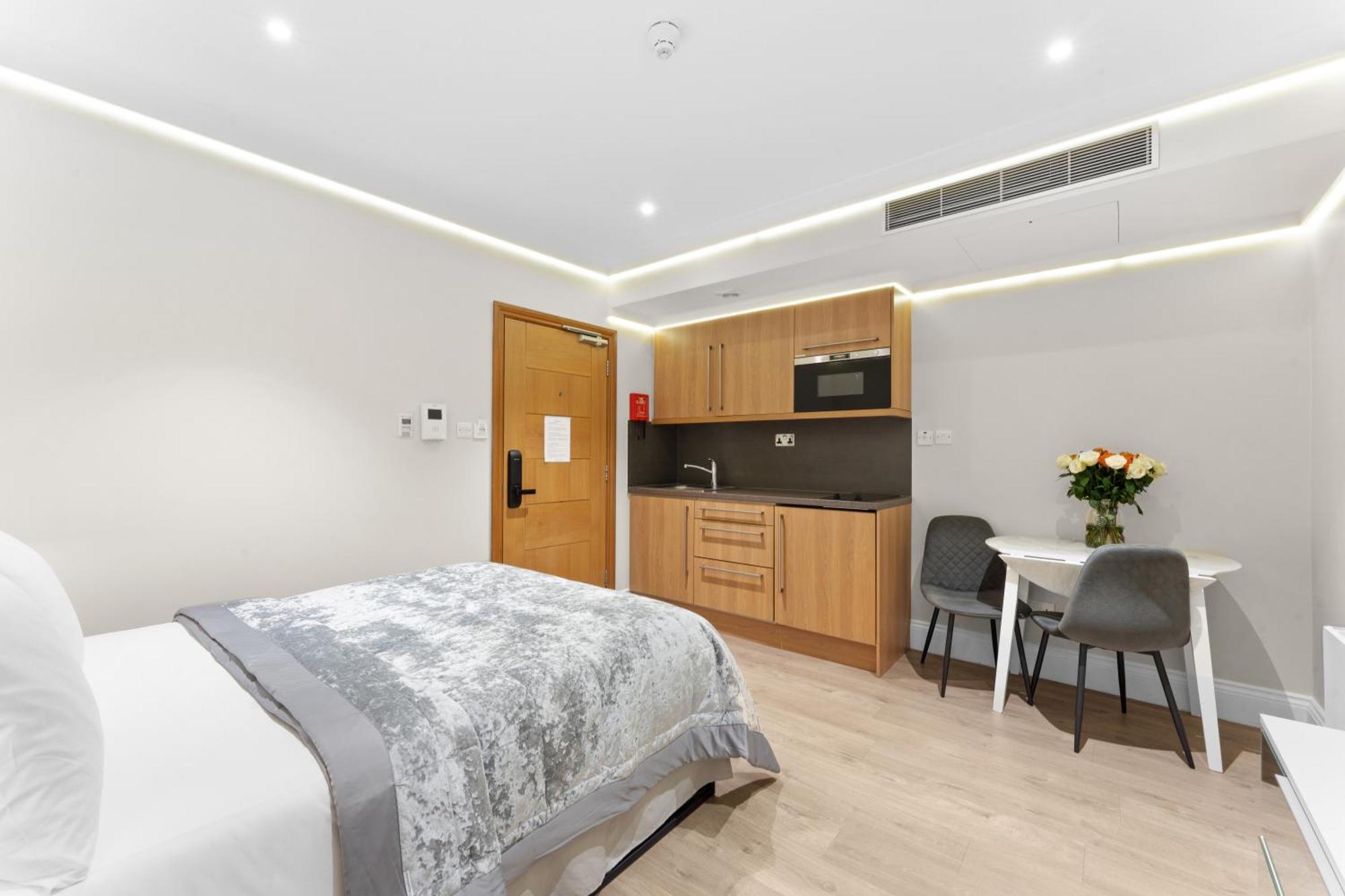 Cleveland Residences Russell Square Лондон Экстерьер фото