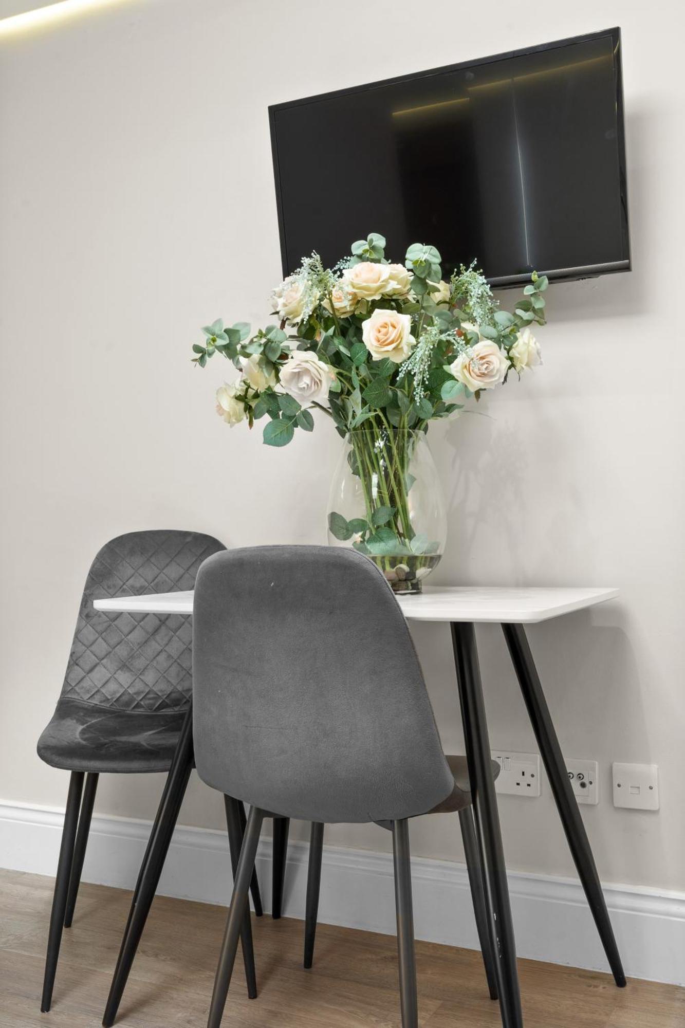 Cleveland Residences Russell Square Лондон Экстерьер фото