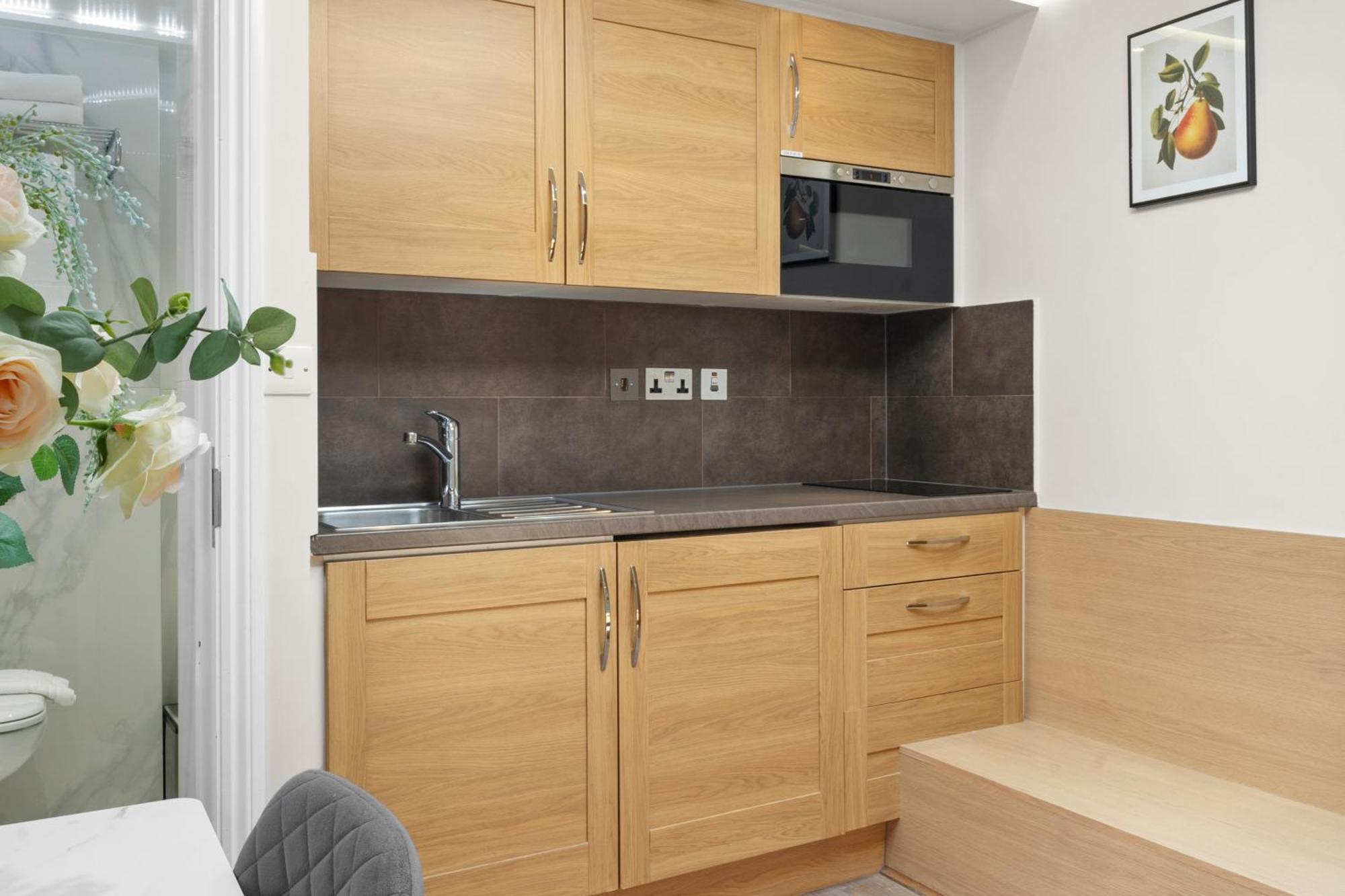 Cleveland Residences Russell Square Лондон Экстерьер фото